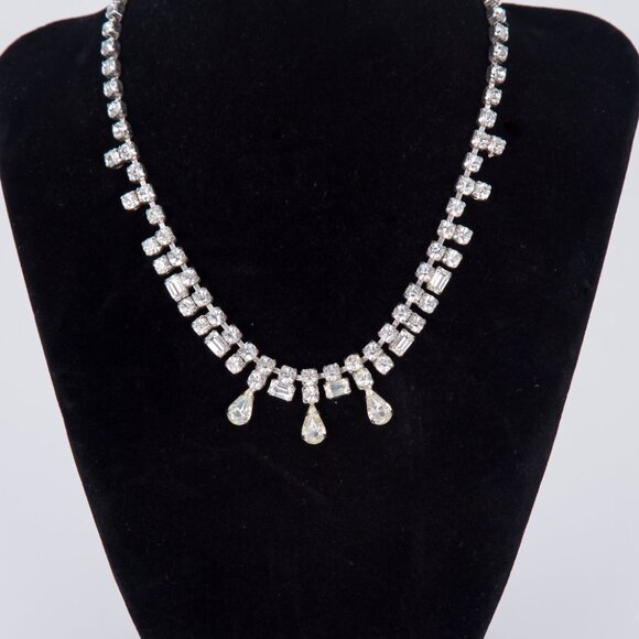 VINTAGE ART DECO 1940's STYLE RHINESTONE NECKLACE - Picture 2 of 6